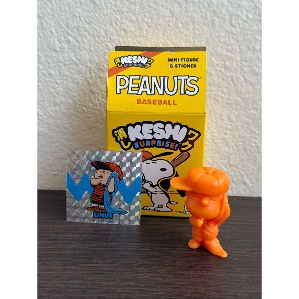 Super7 Peanuts Baseball Keshi Linus Mini Figure & Sticker (Orange)
